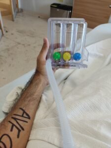 Using an incentive spirometer for lung exercises during first week of Kidney Transplant Recovery 